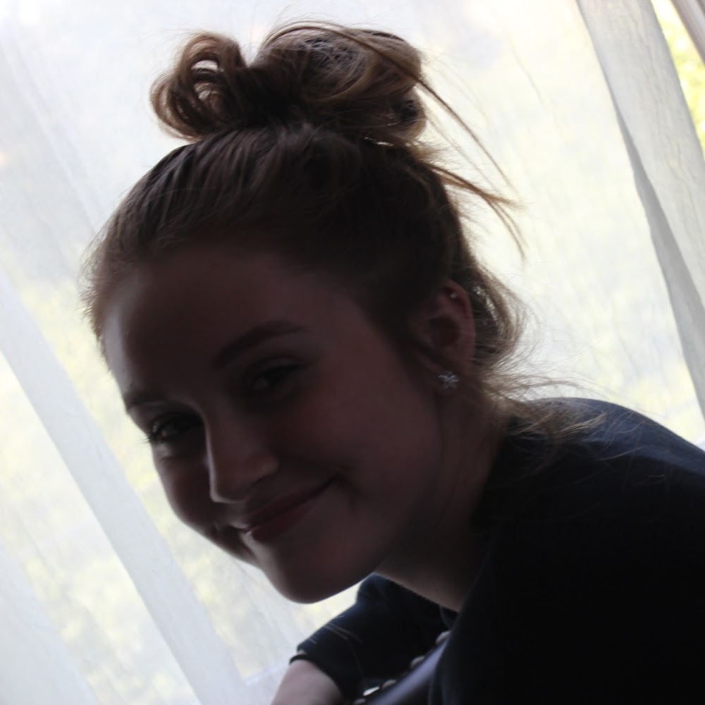Meet your Posher, Avery